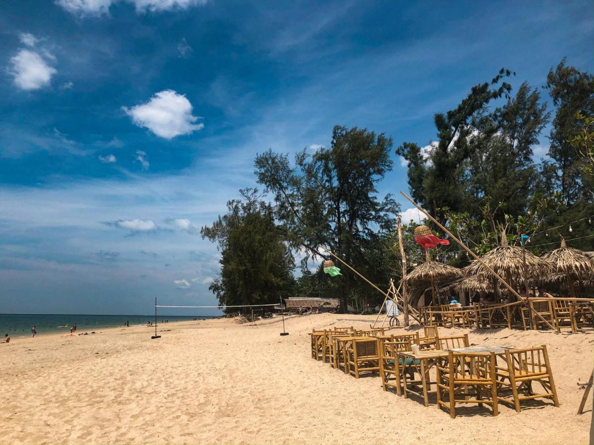 Lanta Palm Beach Resort , Beach Bungalow - Koh Lanta Exterior photo